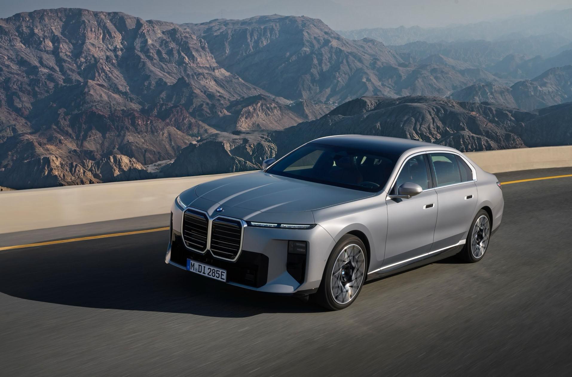 NP-NEARLYPERFECT-NEARLY-PERFECT-NEWS-BMW-I7