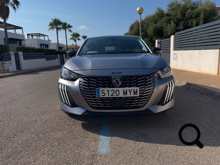 NP-NEARLYPERFECT-PEUGEOT-208HYBRID-TESTING-NPPROFILUPE