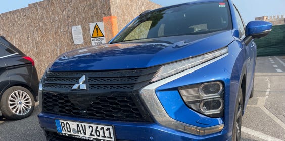 NP Profi Lupe. mit Mitsubishi ECLIPSE CROSS PHEV bei NP NEARLY PERFECT