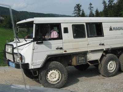 NEARLY PERFECT NP nearly-perfect.com ERWIN WONISCH nearlyperfect testing np cartesting erwin wonisch magna steyr puch schöckl erzberg Mercedes G Haflinger