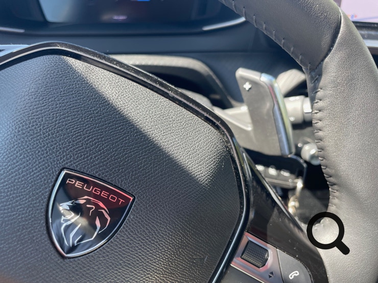 NP-NEARLYPERFECT-PEUGEOT-208HYBRID-TESTING-NPPROFILUPE