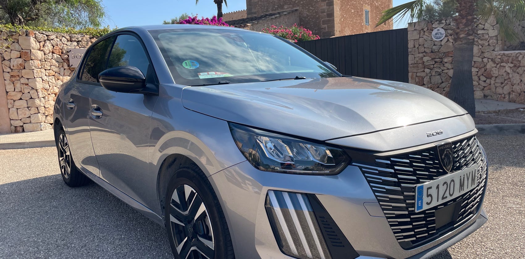 NP-NEARLYPERFECT-DER PEUGEOT 208 HYBRID IM TEST UNTER DER NP PROFI LUPE