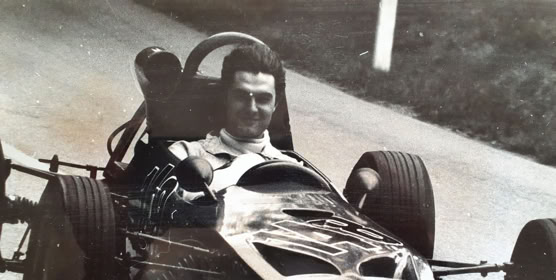 NP_NEARLY_PERFECT/PORTRAIT/MARTIN_RICHTER