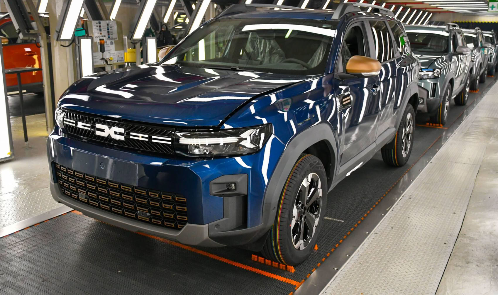 NP NEWS DACIA ACHT MILLIONEN FAHRZEUGE IN MIOVENI RUMÄNIEN