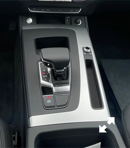 NP TESTING AUDI Q5 SPORTBACK NEARLY PERFECT MITTELKONSOLE
