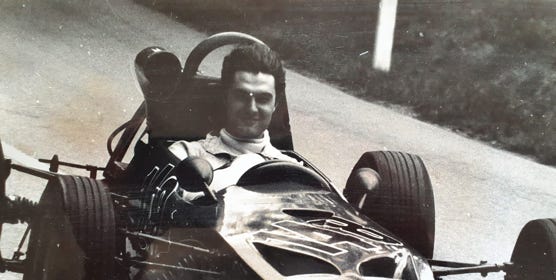 NP_NEARLY_PERFECT/PORTRAIT/MARTIN_RICHTER