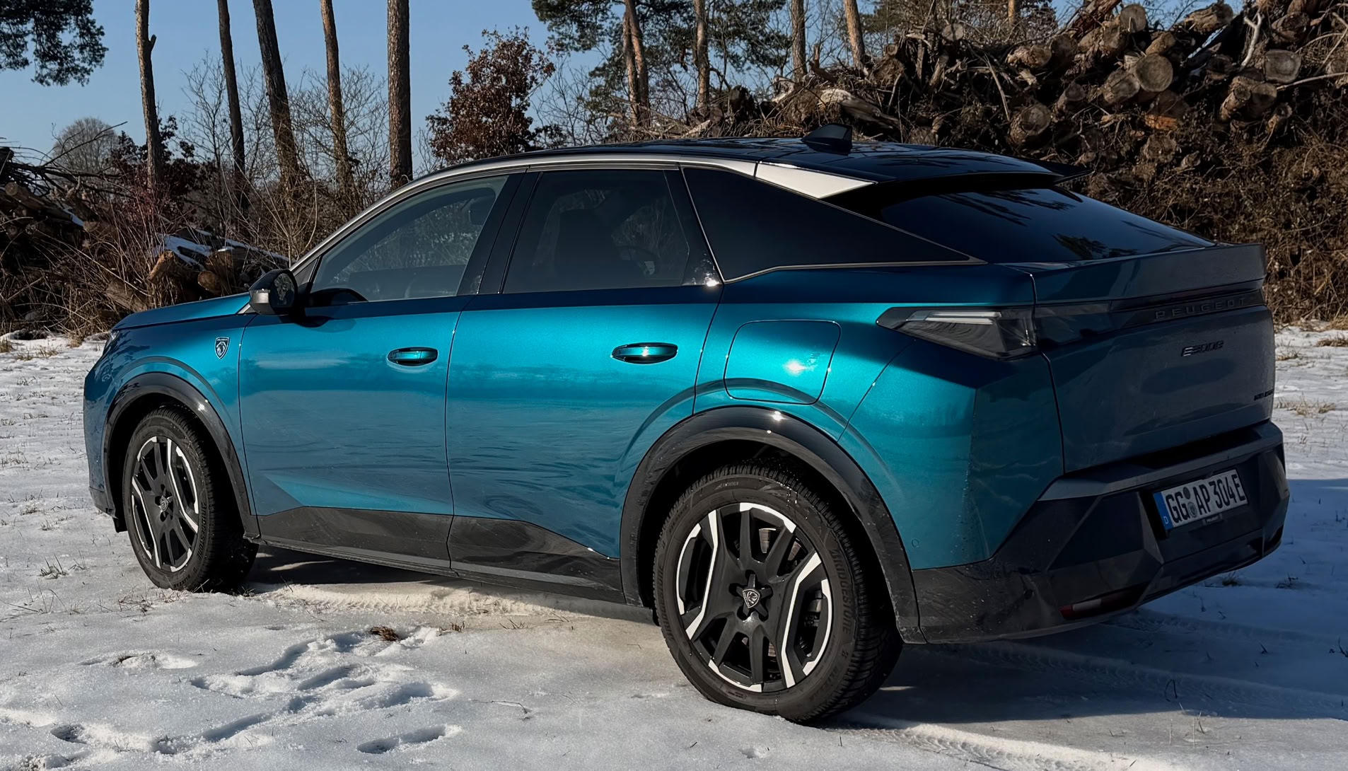 NP-PEUGEOT-E3008GT-NEARLYPERFECT