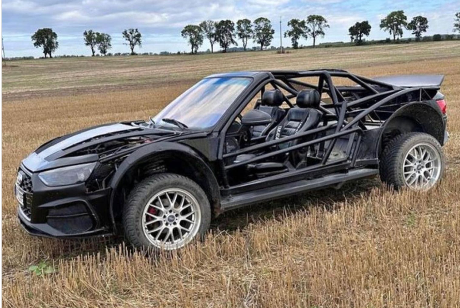 NPNEARLYPERFECT_NPKURIOSES_AUDI_A6_QUATTRO_BUGGY