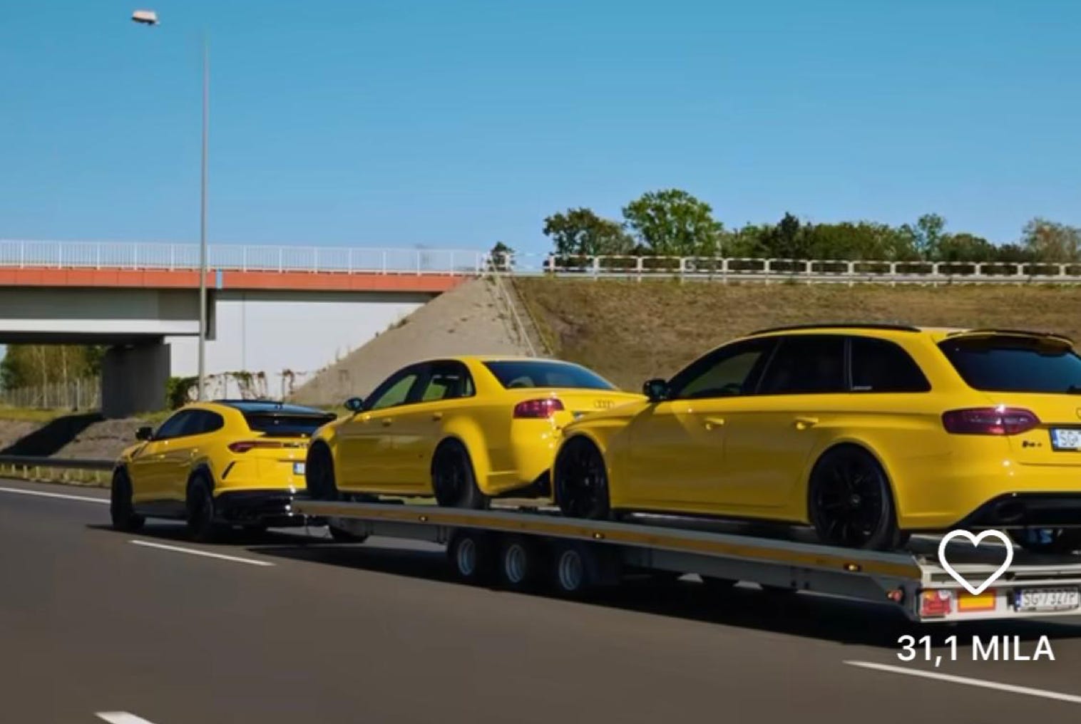 NPNEARLYPERFECT_NPKURIOSES_LAMBORGHINI_URUS_AUDI_RS