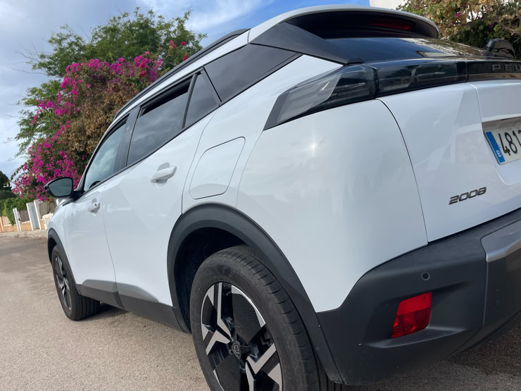 NP PEUGEOT 2008 NP PROFI LUPE NEARLY PERFECT