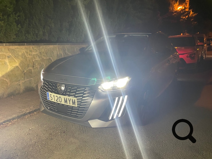 NP-NEARLYPERFECT-PEUGEOT-208HYBRID-TESTING-NPPROFILUPE