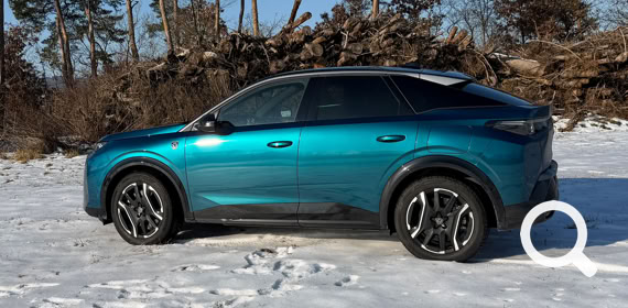 NP PEUGEOT-E3008GT  IM TEST   BEI NEARLY PERFECT